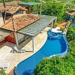 Cliffside Boutique Hotel