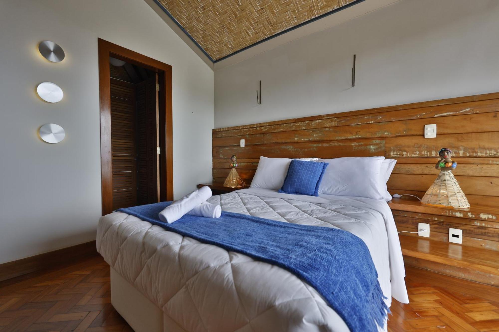 Cliffside Boutique Hotel 4*